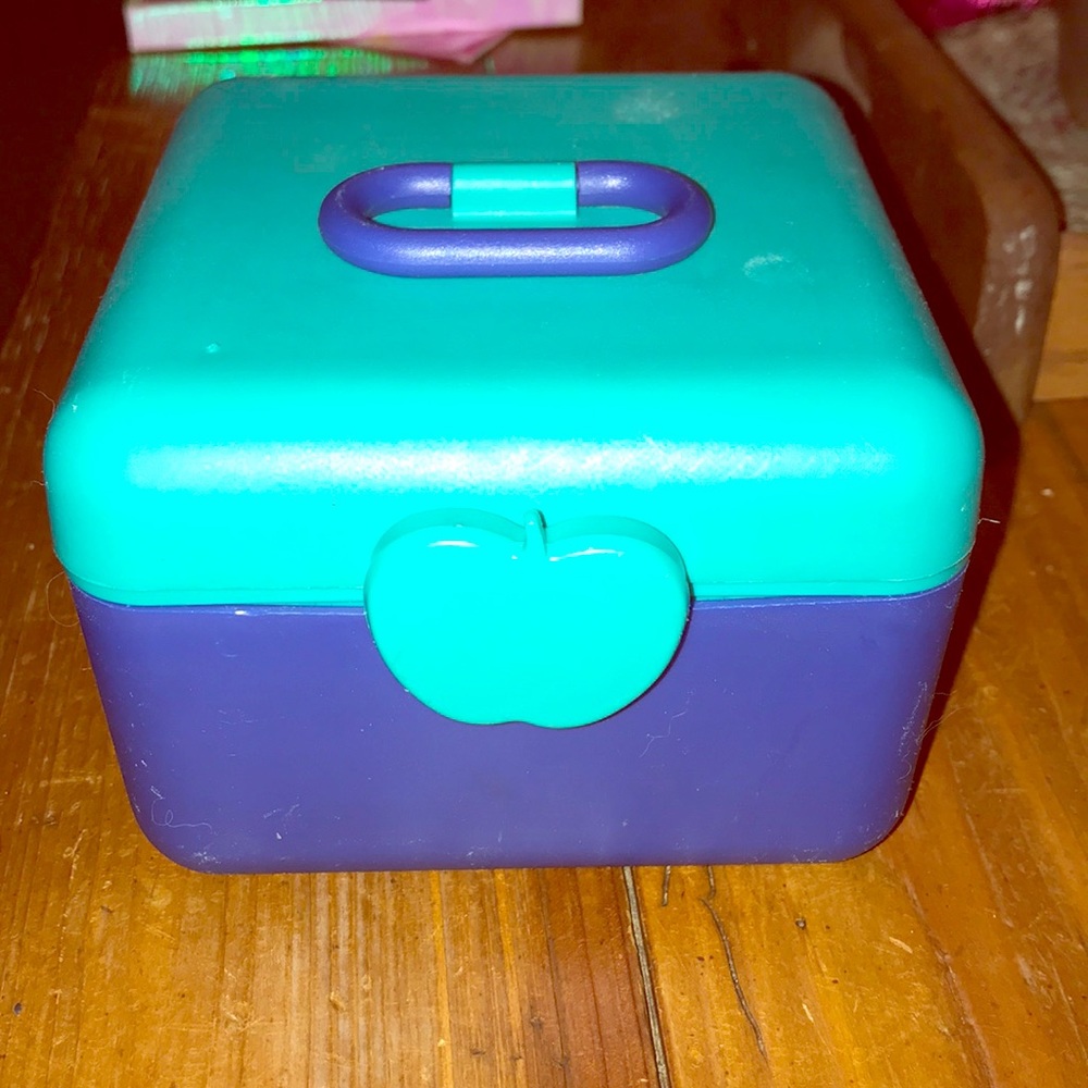 Vintage caboodle